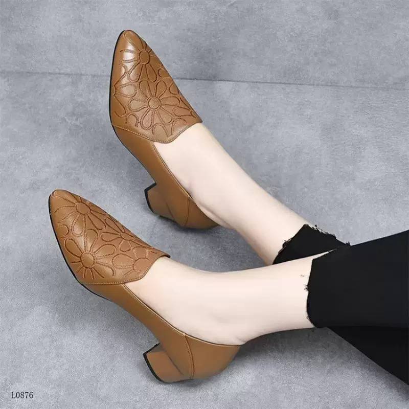 Paisley | Vintage Floral Embossed Low Heel Pumps
