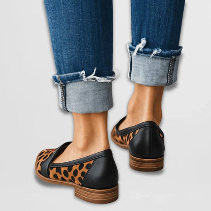 Amelia | Classic Pointed-Toe Loafers