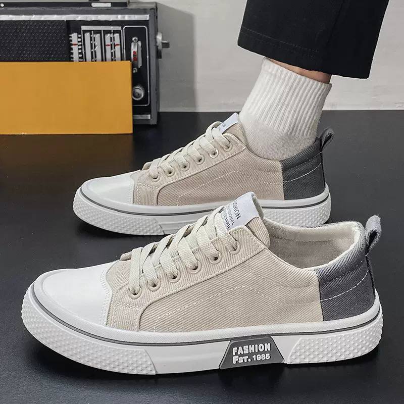 Axton | Classic Canvas Sneakers