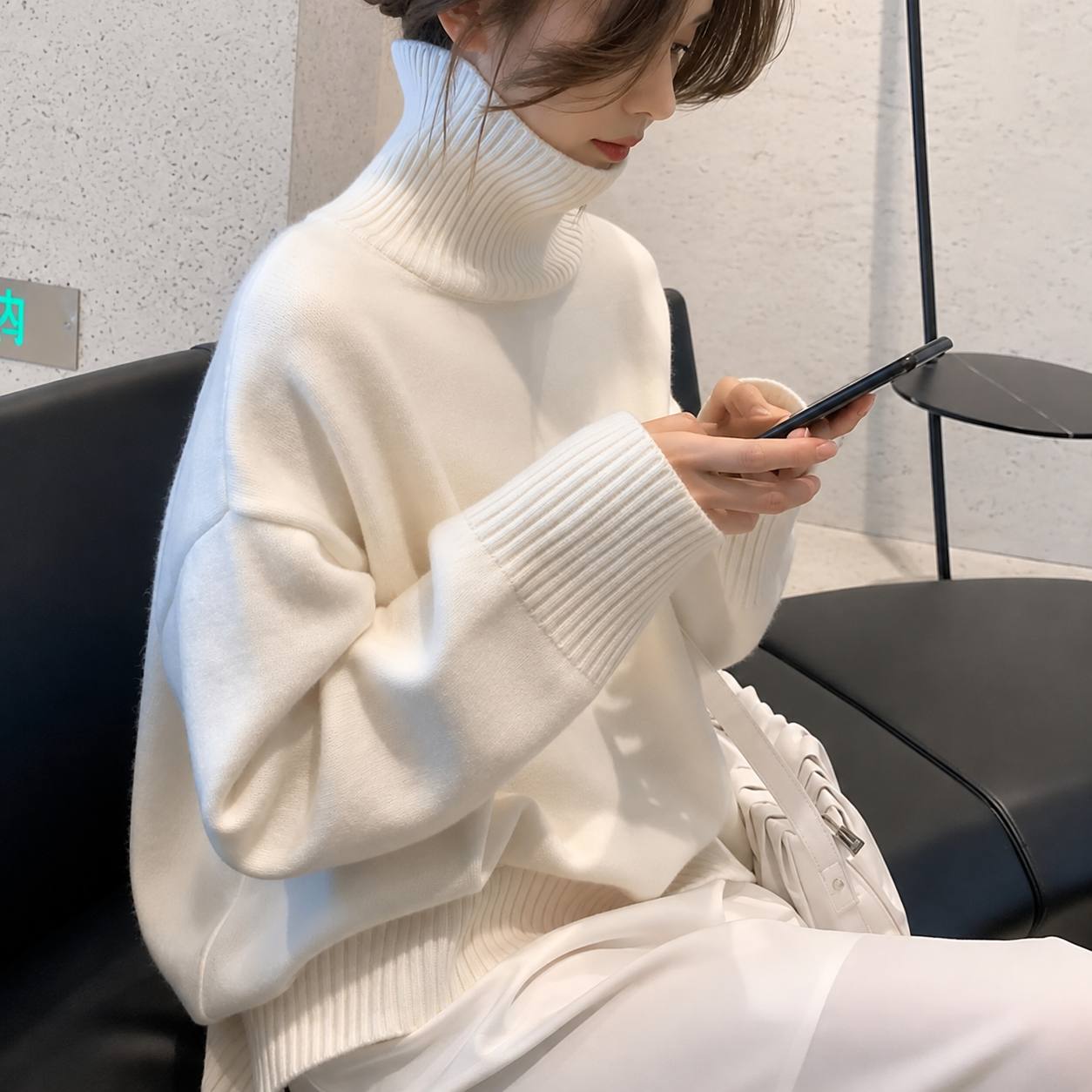 Women's Oversized Turtleneck Knit Sweater