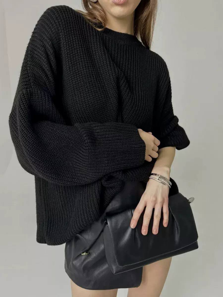 Oversized Knit Sweater – Long Sleeve, Crew Neck & Relaxed Fit