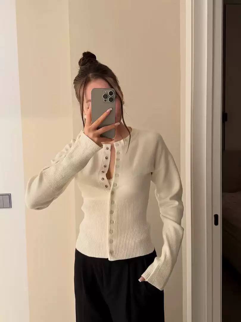 Knit Button Front Cardigan – Long Sleeve Ribbed Trim Fitted Cardigan
