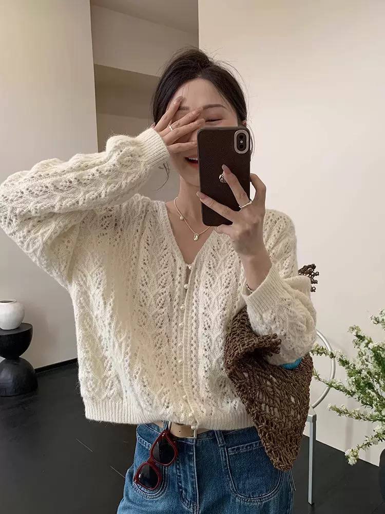 Women’s Openwork V-Neck Button-Front Knit Cardigan with Balloon Sleeves